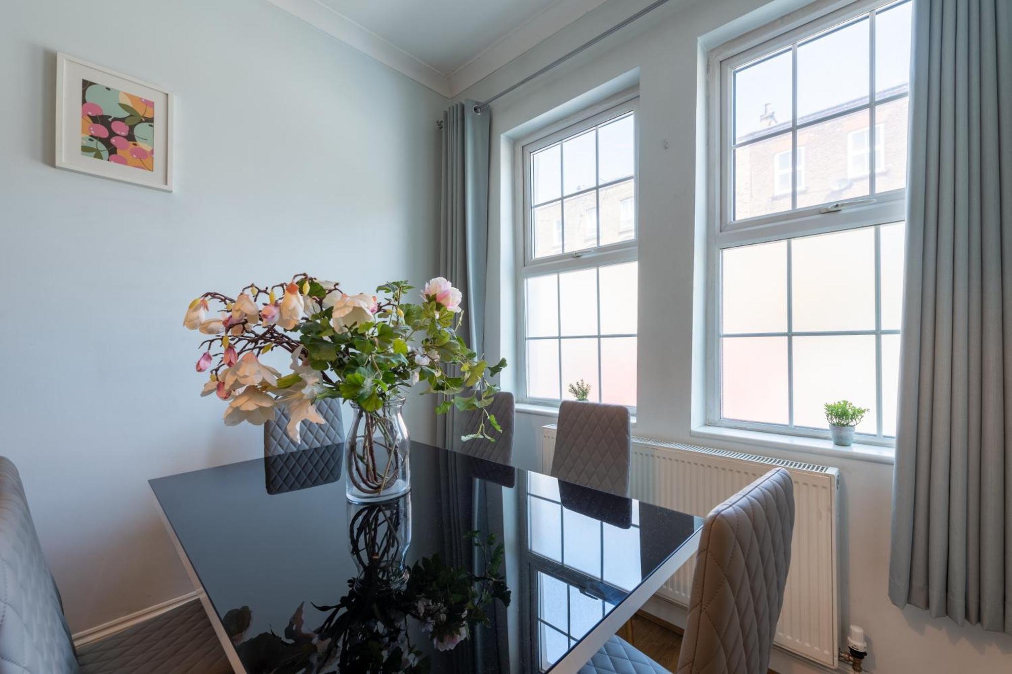 Spacious Comfy 2Br Flat London Exterior foto